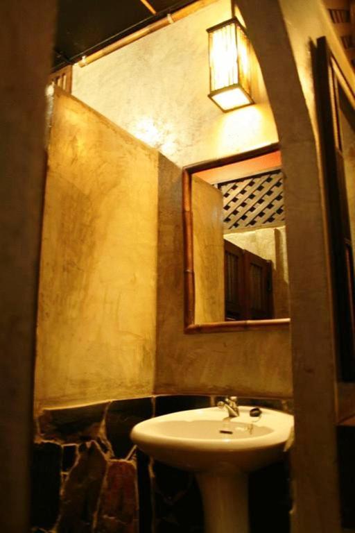 Saithong Guesthouse Čiang Mai Pokoj fotografie