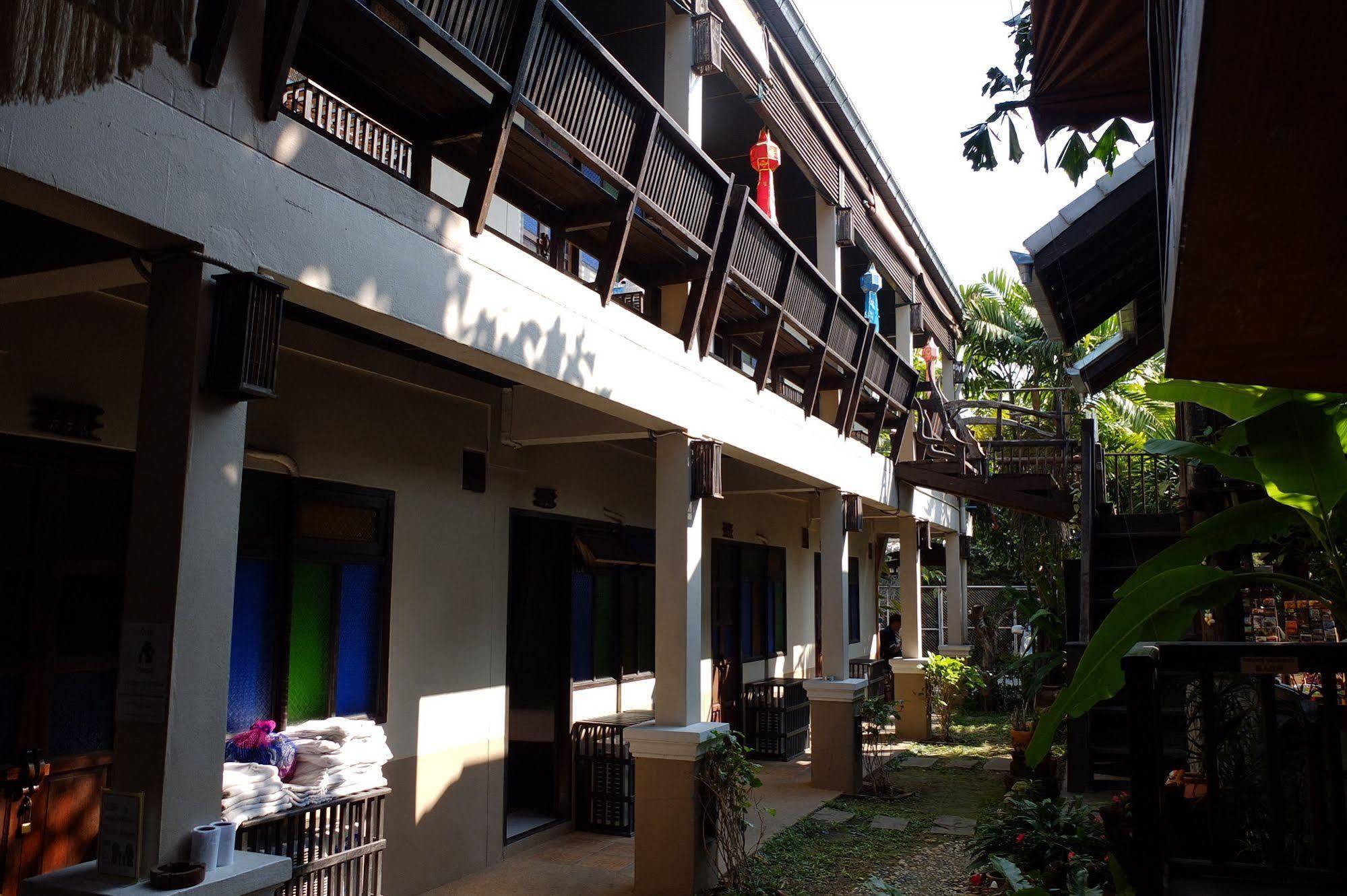 Saithong Guesthouse Čiang Mai Exteriér fotografie